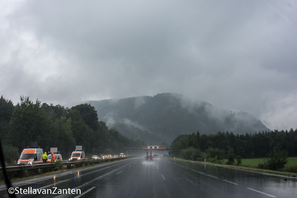 Veel regen op de Duitse snelweg